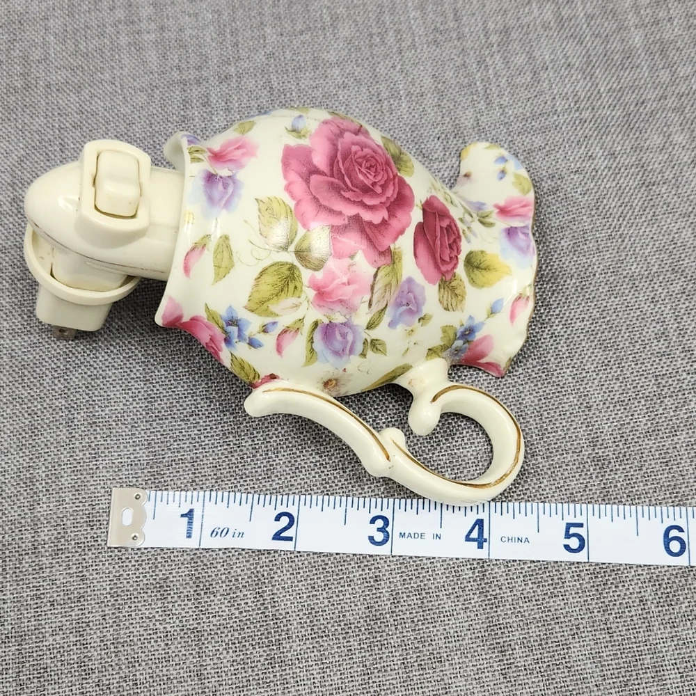 Vintage Porcelain Pitcher Shaped Night Light White Burgundy Flower Gold Trim - Picture 5 of 5